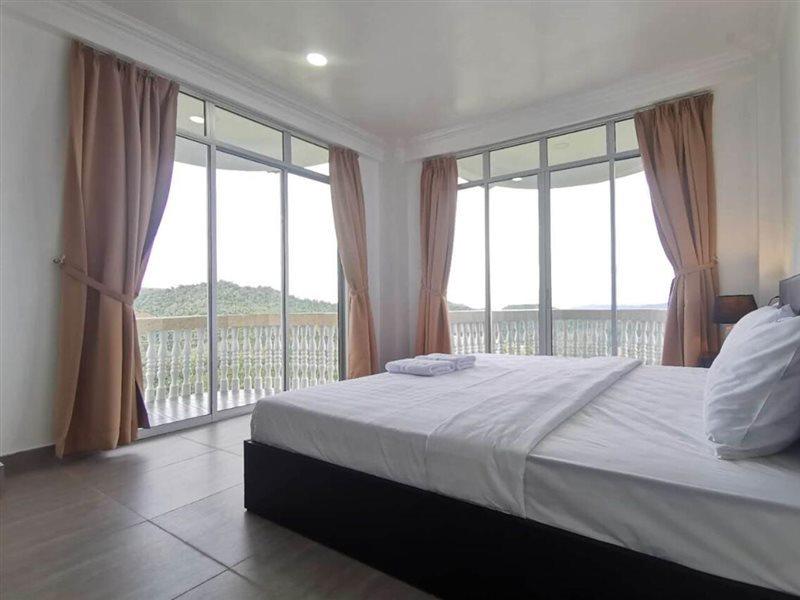Oyo 90043 Jasni Rijan Resort Ranau Exterior foto